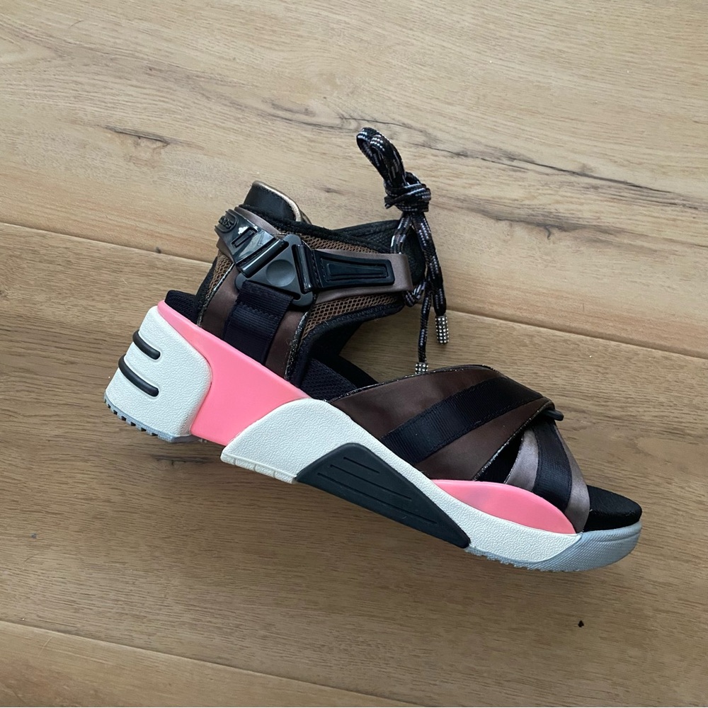 Marc Jacobs Sandals Sz 38 US 9